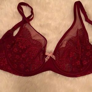 Victoria’s Secret unlined Demi sexy red lace bra